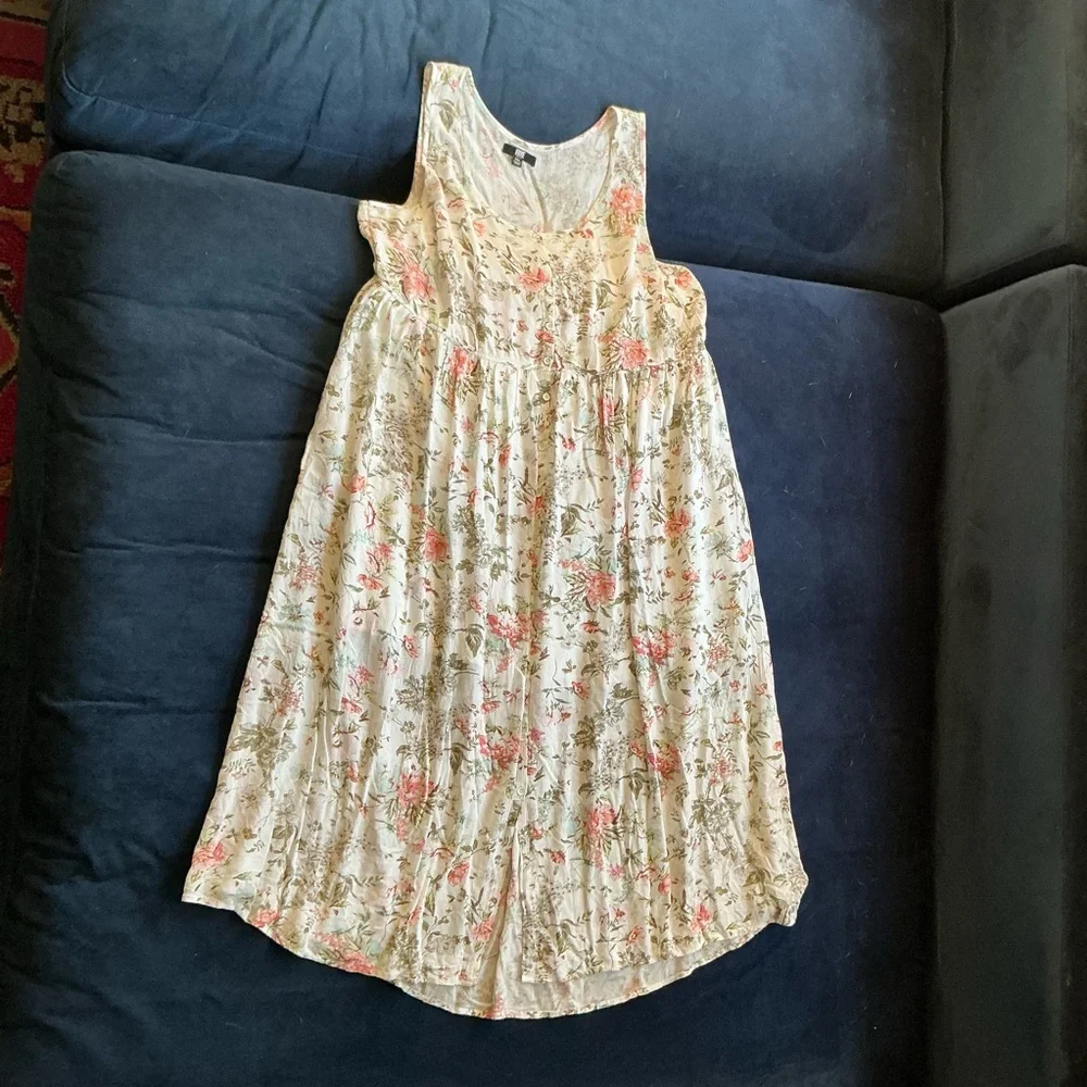 Frye Floral Button Front Sleeveless Midi Dress‎ in White Folk Garden - Picture 3 of 6